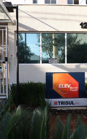 Apartamento para alugar com 46m², 2 quartos e 1 vagaFachada 