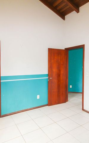 Casa para alugar com 90m², 2 quartos e 2 vagas Casa para alugar com 90m², 2 quartos e 2 vagasSuíte