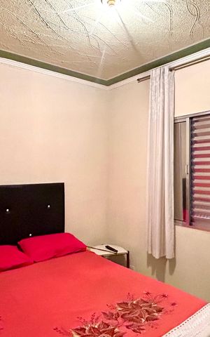 Casa à venda com 200m², 3 quartos e 2 vagasQuarto 2