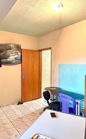 Casa à venda com 200m², 3 quartos e 2 vagasEscritório