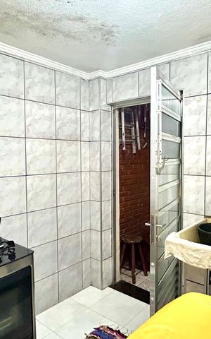 Casa à venda com 200m², 3 quartos e 2 vagasÁrea de Serviço