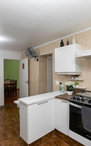 Casa para alugar com 438m², 5 quartos e 6 vagasCOZINHA