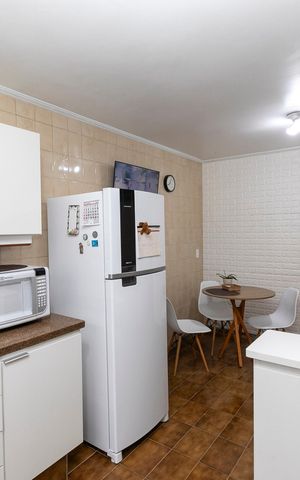 Casa para alugar com 438m², 5 quartos e 6 vagasCOZINHA