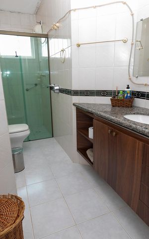 Casa para alugar com 438m², 5 quartos e 6 vagasBANHEIRO SOCIAL