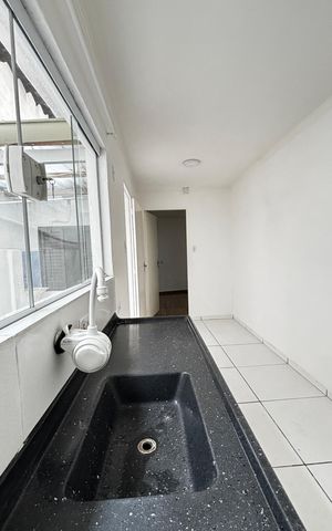 Casa para alugar com 100m², 3 quartos e 1 vaga Casa para alugar com 100m², 3 quartos e 1 vagaCozinha