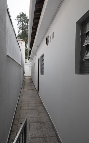 Casa para alugar com 90m², 2 quartos e 2 vagasQuintal