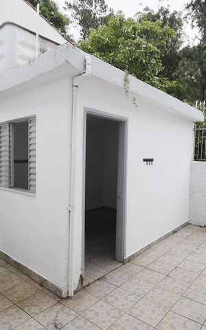 Casa para alugar com 90m², 2 quartos e 2 vagasÁrea de Serviço