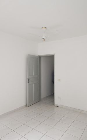 Casa para alugar com 90m², 2 quartos e 2 vagasSuíte 