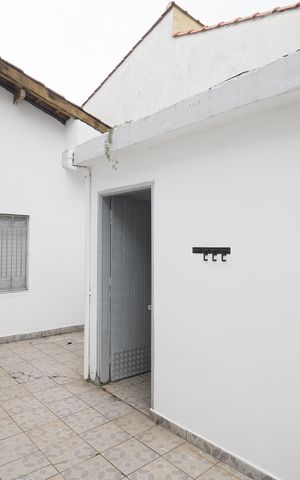 Casa para alugar com 90m², 2 quartos e 2 vagasQuintal