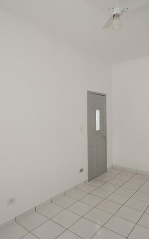Casa para alugar com 90m², 2 quartos e 2 vagasSala 
