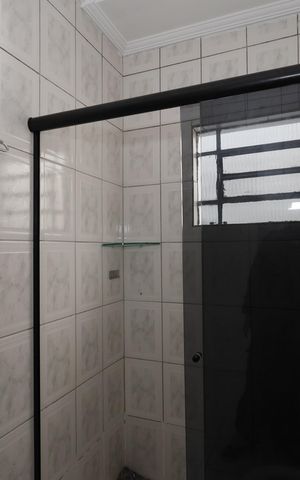 Casa para alugar com 90m², 2 quartos e 2 vagasBanheiro da Suíte