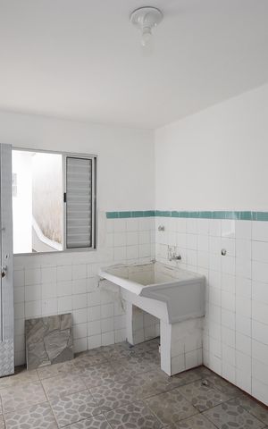 Casa para alugar com 90m², 2 quartos e 2 vagasÁrea de Serviço