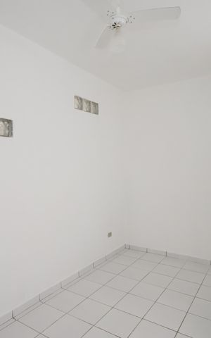 Casa para alugar com 90m², 2 quartos e 2 vagasQuarto 1
