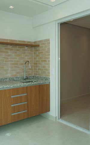 Apartamento para alugar com 135m², 4 quartos e 1 vagaVaranda