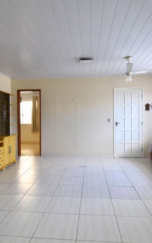 Casa para alugar com 120m², 3 quartos e 2 vagasSala