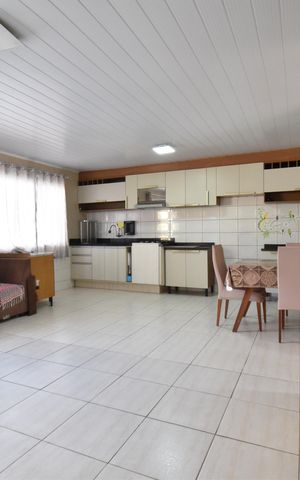 Casa para alugar com 120m², 3 quartos e 2 vagasSala