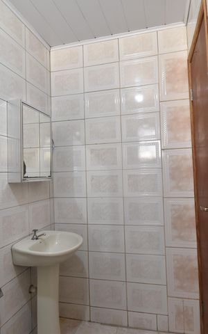 Casa para alugar com 120m², 3 quartos e 2 vagasBanheiro da Suíte