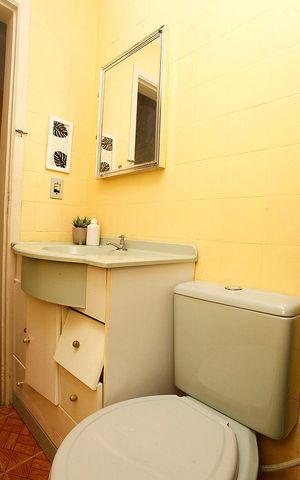 Apartamento à venda com 55m², 2 quartos e sem vagaBanheiro