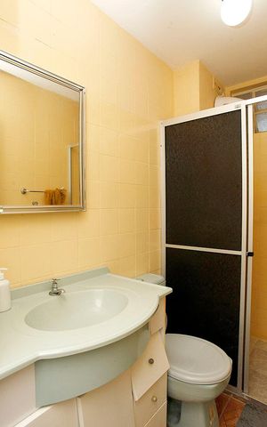 Apartamento à venda com 55m², 2 quartos e sem vagaBanheiro