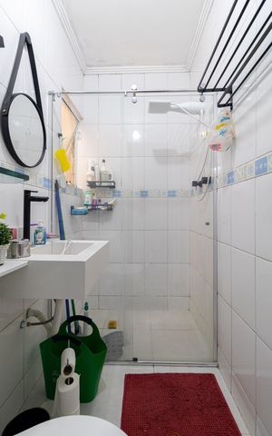 Casa de condomínio para alugar com 76m², 2 quartos e 1 vaga Casa de condomínio para alugar com 76m², 2 quartos e 1 vagaBanheiro