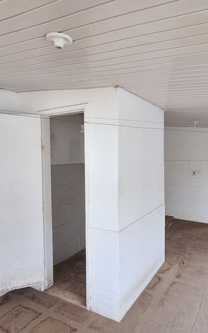 Casa para alugar com 160m², 5 quartos e sem vaga Casa para alugar com 160m², 5 quartos e sem vagaBanheiro Externo