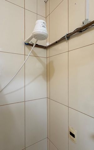 Casa para alugar com 68m², 2 quartos e 1 vaga Casa para alugar com 68m², 2 quartos e 1 vagaBanheiro da Suíte 2