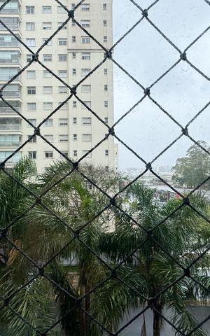 Apartamento para alugar com 68m², 3 quartos e 1 vaga Apartamento para alugar com 68m², 3 quartos e 1 vagaVista - Sacada