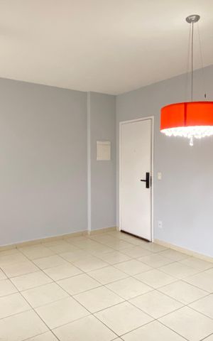 Apartamento para alugar com 72m², 3 quartos e 1 vaga Apartamento para alugar com 72m², 3 quartos e 1 vagaSala