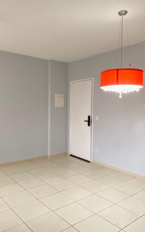 Apartamento para alugar com 72m², 3 quartos e 1 vaga Apartamento para alugar com 72m², 3 quartos e 1 vagaSala