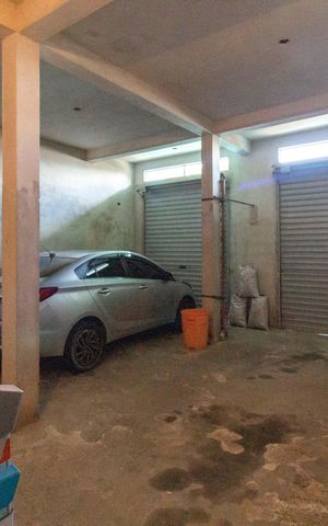 Casa para alugar com 300m², 3 quartos e 6 vagasGaragem