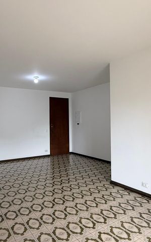 Apartamento para alugar com 90m², 3 quartos e 1 vaga Apartamento para alugar com 90m², 3 quartos e 1 vagaSala