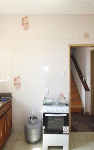 Casa para alugar com 70m², 2 quartos e 2 vagasCozinha