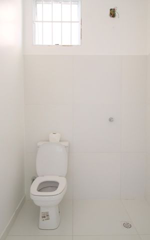 Casa para alugar com 70m², 2 quartos e 2 vagasBanheiro