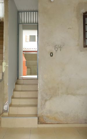 Casa para alugar com 80m², 2 quartos e sem vagaFachada interna