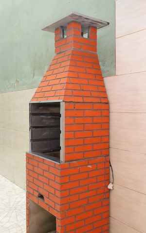Casa para alugar com 80m², 2 quartos e sem vagaQuintal com churrasqueira