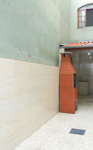 Casa para alugar com 80m², 2 quartos e sem vagaQuintal com churrasqueira