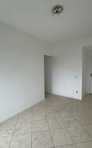 Apartamento para alugar com 77m², 2 quartos e 1 vagaSala