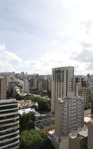 Apartamento para alugar com 115m², 3 quartos e 2 vagasVista