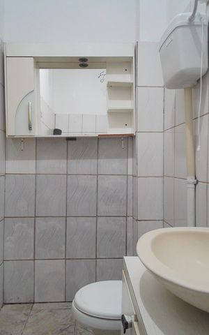 Casa para alugar com 42m², 1 quarto e sem vagaBanheiro