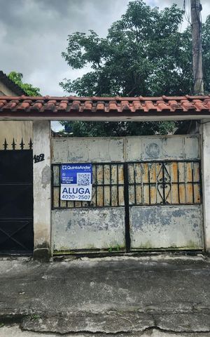 Casa para alugar com 50m², 3 quartos e 3 vagas Casa para alugar com 50m², 3 quartos e 3 vagasFachada