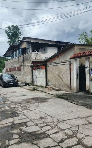 Casa para alugar com 50m², 3 quartos e 3 vagas Casa para alugar com 50m², 3 quartos e 3 vagasFachada