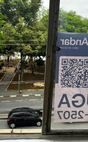 Apartamento para alugar com 60m², 2 quartos e 1 vaga Apartamento para alugar com 60m², 2 quartos e 1 vagaJanela com PLACA GRANDE