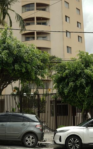 Apartamento à venda com 56m², 2 quartos e 1 vagaFachada