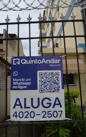 Apartamento para alugar com 126m², 2 quartos e 1 vagaPlaca instalada