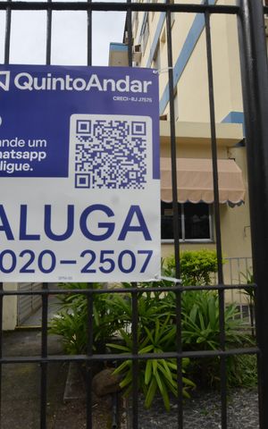 Apartamento para alugar com 126m², 2 quartos e 1 vagaPlaca instalada