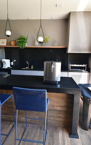 Apartamento para alugar com 67m², 2 quartos e 1 vagaÁrea comum - Churrasqueira