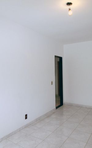 Apartamento à venda com 75m², 2 quartos e 1 vagaSala