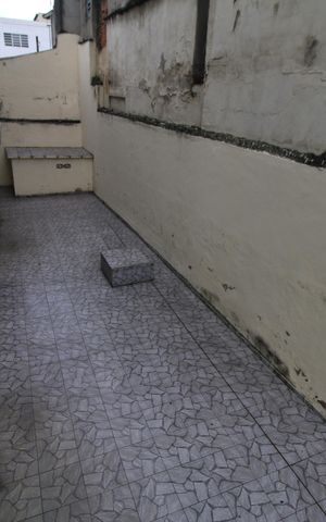 Apartamento à venda com 75m², 2 quartos e 1 vagaVaranda