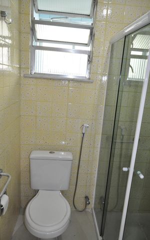 Apartamento para alugar com 54m², 3 quartos e sem vagaBanheiro