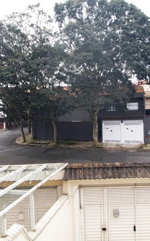 Casa para alugar com 110m², 2 quartos e 2 vagasSuíte 1 / vista da sacada